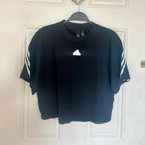 Adidas | Black Cropped T-Shirt